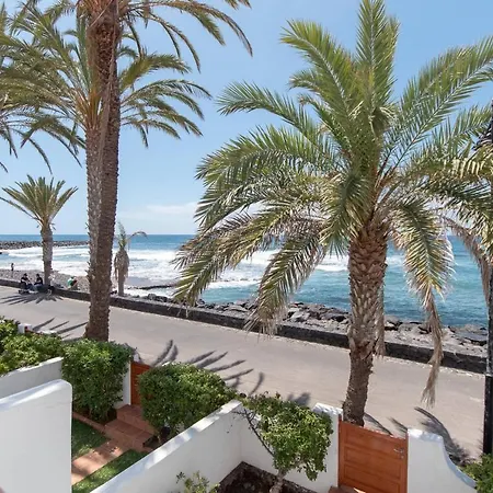 In The Golden Mile Tenerife * Playa de las Américas