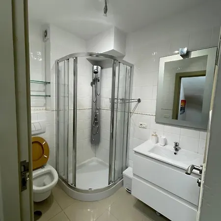 In The Golden Mile Tenerife Appartement