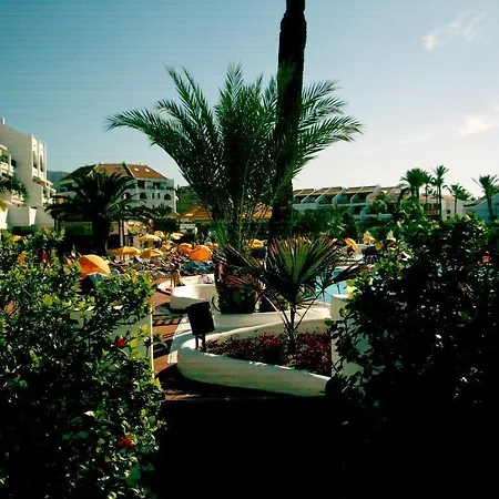 In The Golden Mile Tenerife * Playa de las Américas