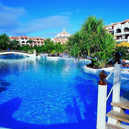In The Golden Mile Tenerife * Playa de las Américas